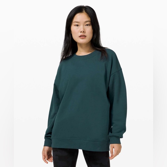 lululemon athletica Tops - Women’s Lululemon Perfectly Oversized Crew Submarine Color Sweatshirt - Size 8